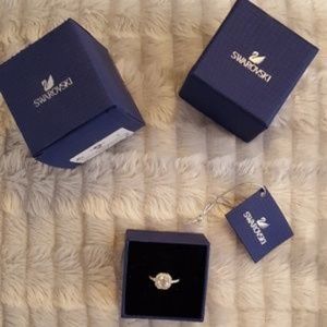 Swarovski Attract Light Square Ring size 6 (52)